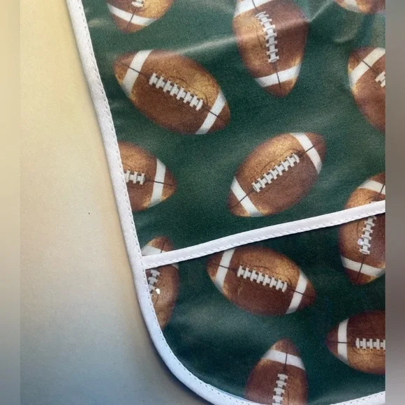 NWOT 3 Marthas Football Laminate Pocket Bib - Picture 2 of 3